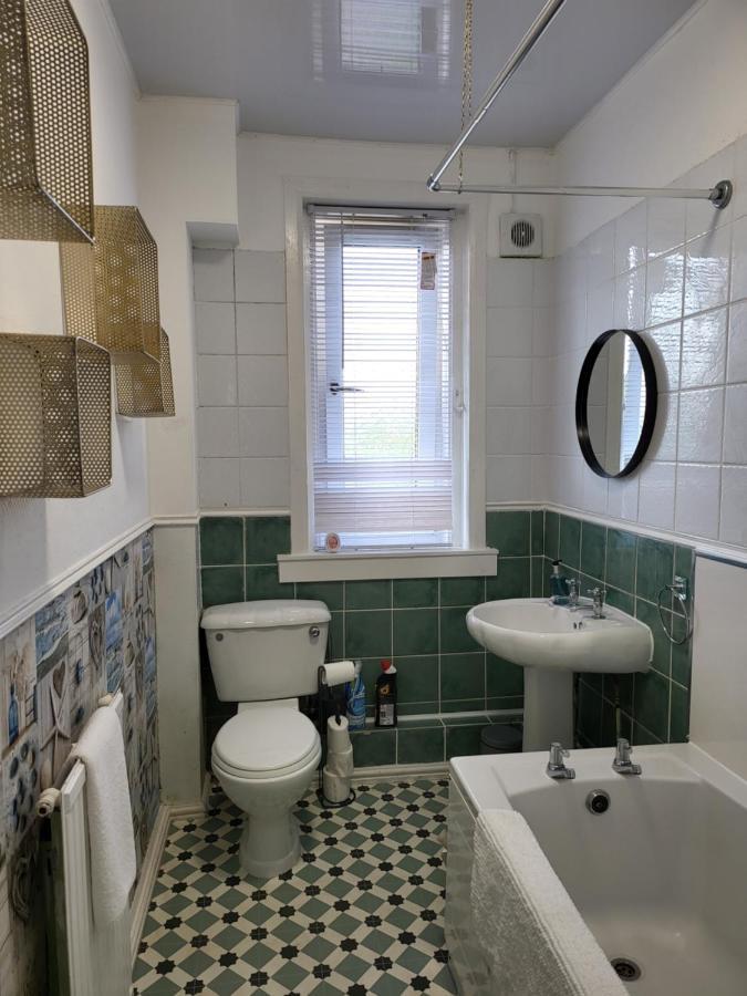 4 Bedrooms By Sensational Short Lets & Serviced Appartamento Edimburgo