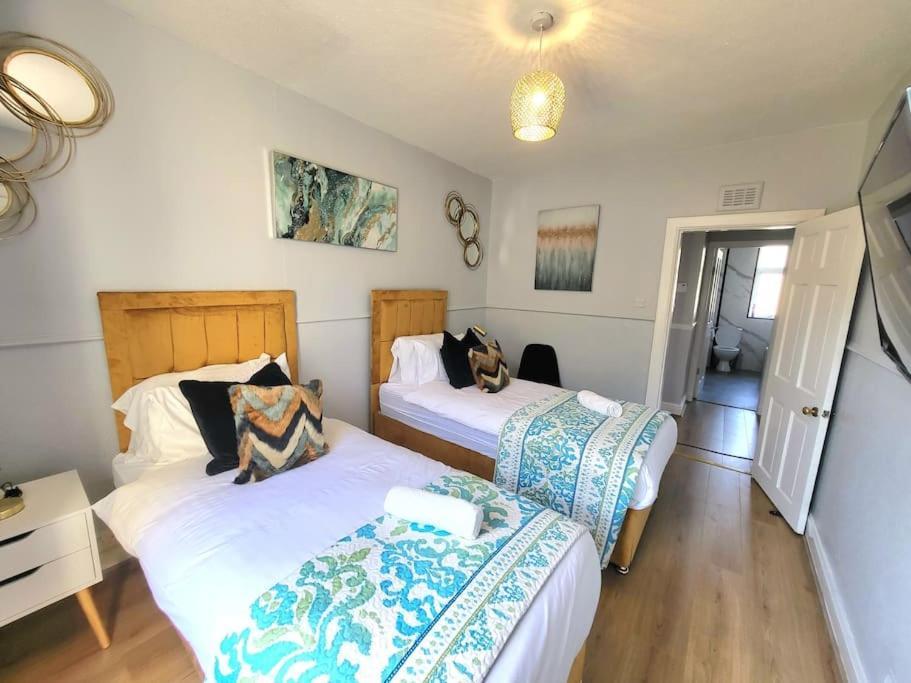 Appartamento 4 Bedrooms By Sensational Short Lets & Serviced *
