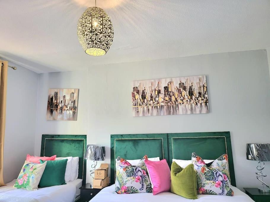 Appartamento 4 Bedrooms By Sensational Short Lets & Serviced